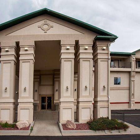 Baymont By Wyndham Keystone Near Mt. Rushmore Exterior photo